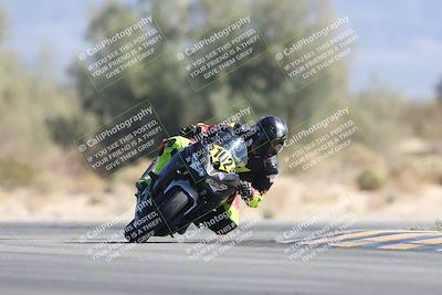 media/Nov-01-2025-CVMA (Sat) [[fc0f7531b8]]/Race 4-500-400-350 Supersport/